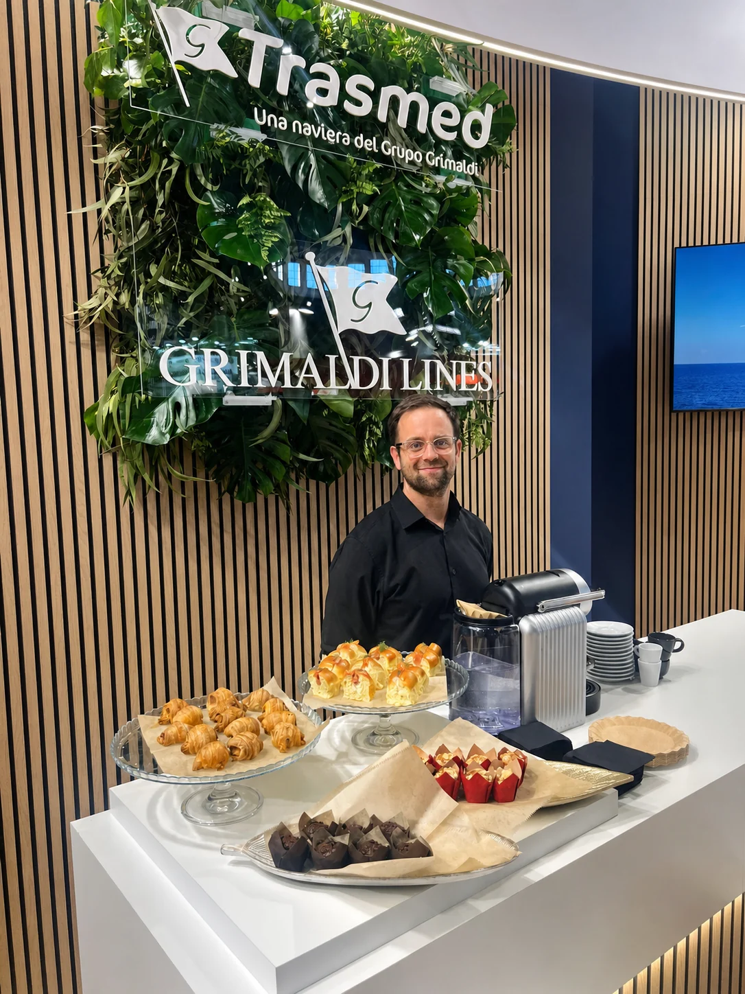 Coffee break corporativo preparado por Maresolum en las instalaciones de Grimaldi Lines